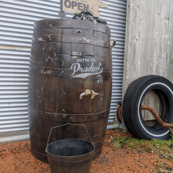 ウイスキー樽 の立水栓 オープン&クローズ看板 アメリカンヴィンテージな家 #ガレージシンク  #店舗什器 #ガレージ 9枚目の画像