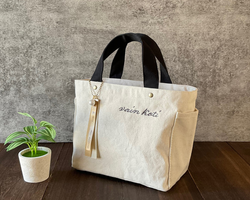 ファスナー楕円トートバック　キーリング付き　新作tambourine ファスナー楕円トートバック キーリング付き 新作tambourine