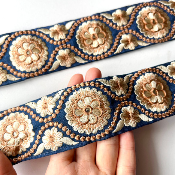 【50cm】インド刺繍リボン　ネイビー　シルク　GS516 2枚目の画像