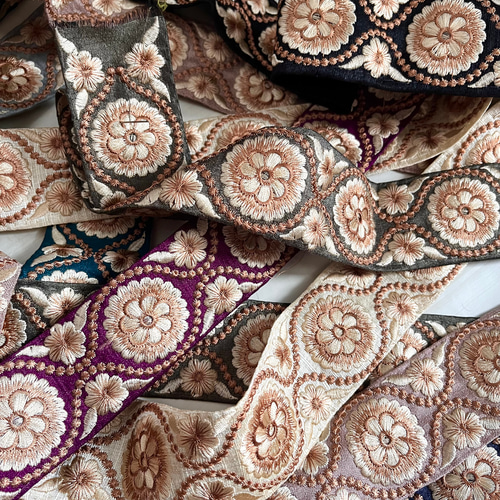 50cm】インド刺繍リボン ライトブルー シルク GS519 リボン・テープ