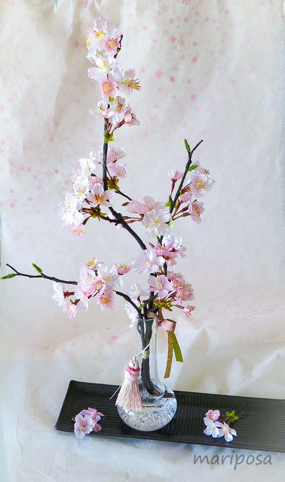 桜 ～ 薄紅色の春待ち桜 (L)【特別企画】送料お値引き価格 ～ガラス器と桜色の透明ジェルの桜インテリア・無料ラッピング 1枚目の画像