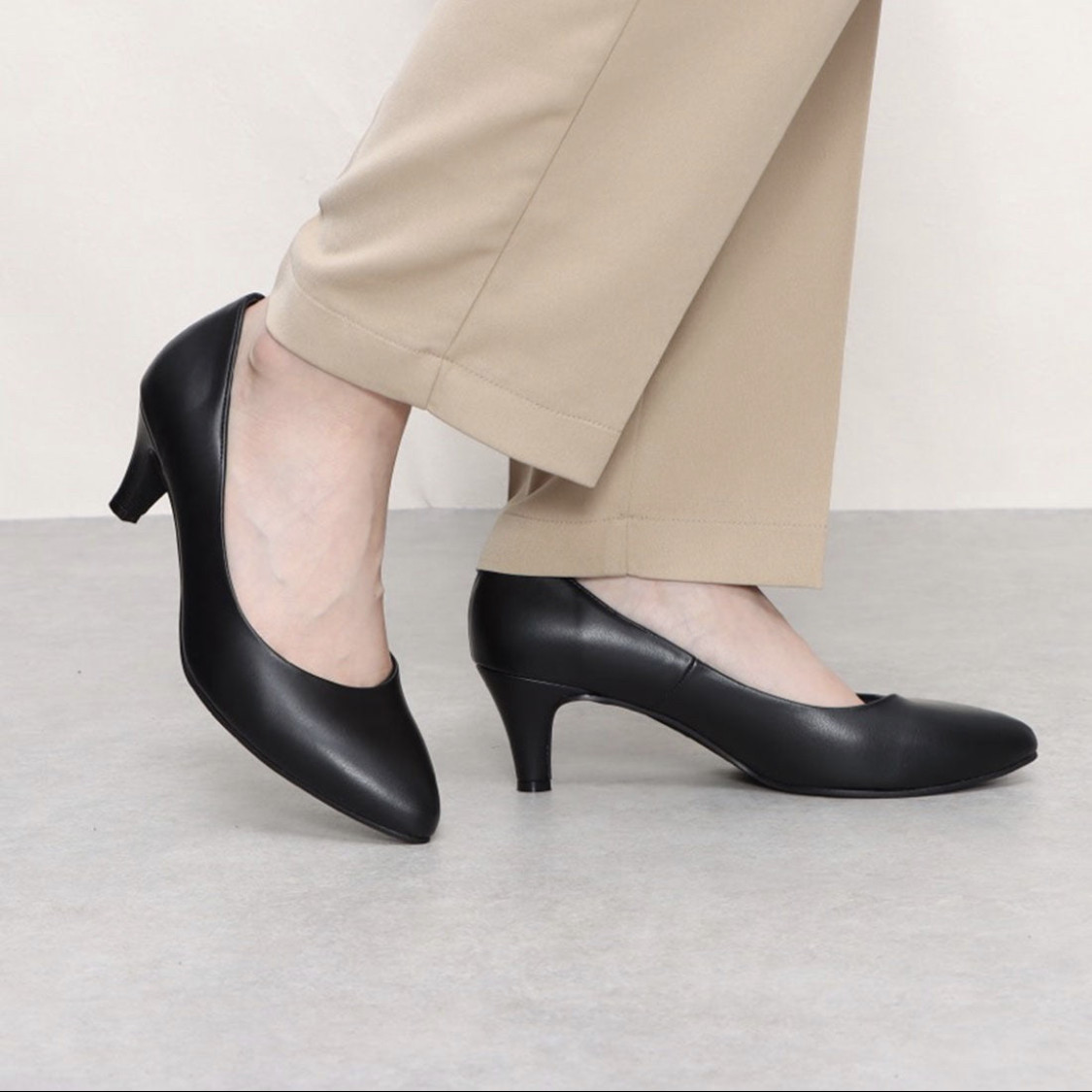 【日本製】【晴雨兼用】美脚姿勢プレーントゥアーモンドトゥパンプス #1002