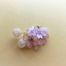 送料無料　桜と糸玉のクリップ付きコサージュ 7枚目の画像