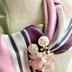 送料無料　桜と糸玉のクリップ付きコサージュ 4枚目の画像