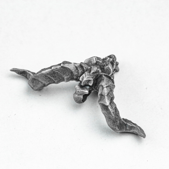 頭蓋骨のネックレス - 龍のネックレス - 龍のシルバーペンダント - 純銀仕上げのジュエリー - 手作りの男性用リング 3枚目の画像