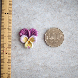 野に咲くビオラのブローチ*原種カラー2 5枚目の画像