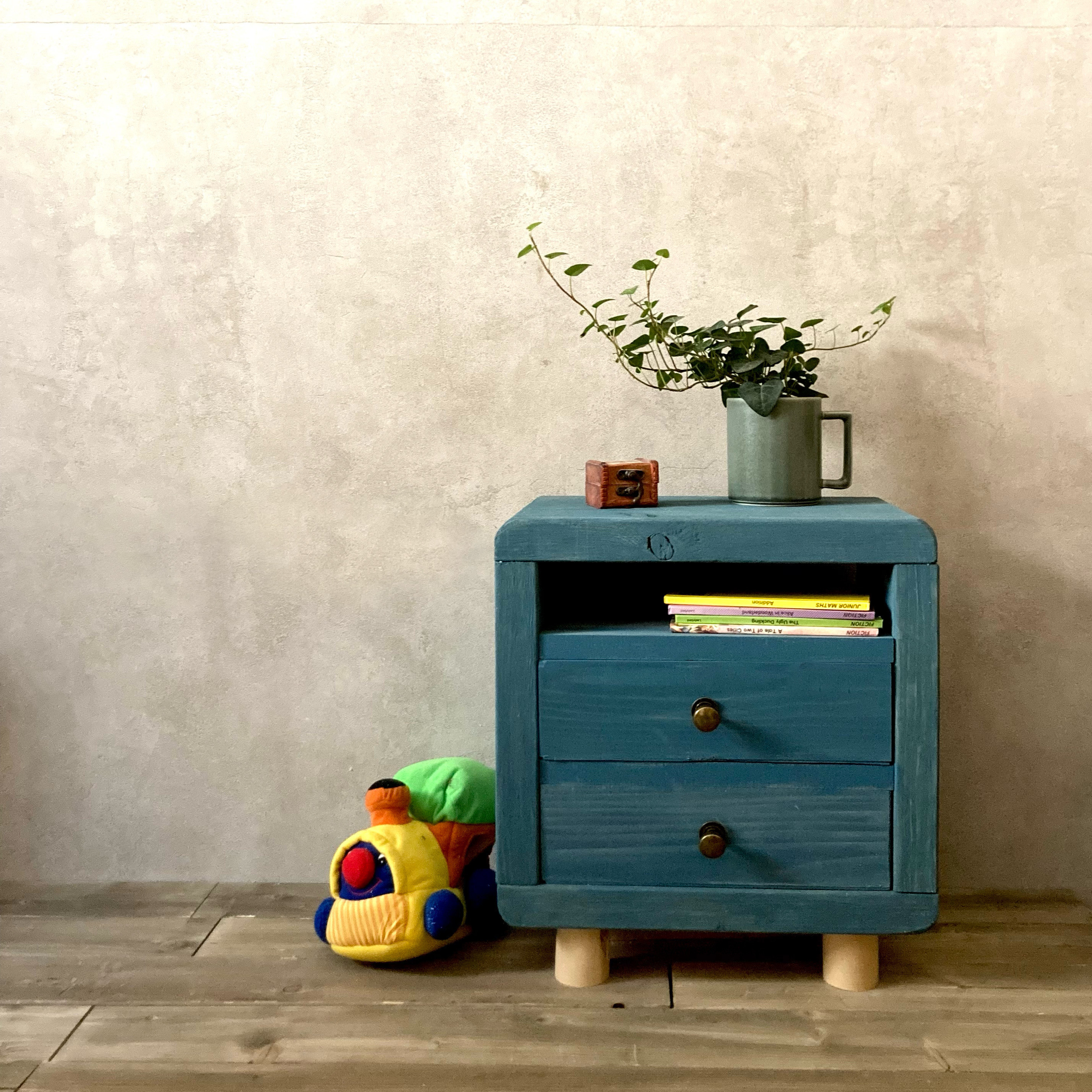 チェスト　丸くてかわいい　木製　ソファーテーブル　玄関ベンチ 2段引き出し　本棚　奥行23cm ブルー