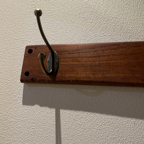 アンティーク古材の3連壁掛けフック（希少チーク無垢古材） 壁掛け