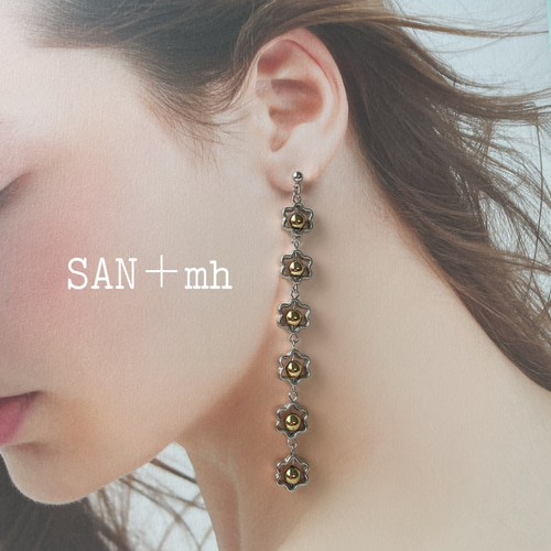 S ＊再販＊ ミニ フラワー 6連 ピアス イヤリング ／ ゴールド ピアス 
