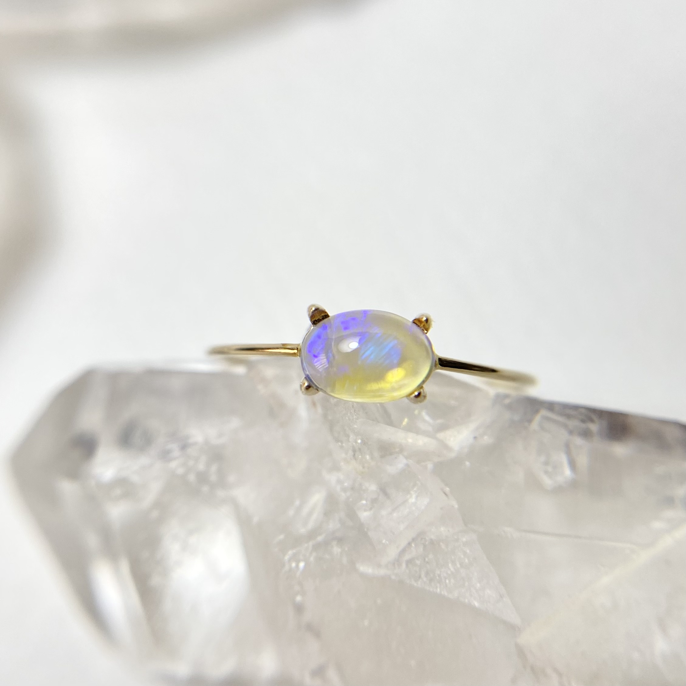 K10 天然オパールリング （選べるサイズ）　原石から磨いた1点ものジュエリー！