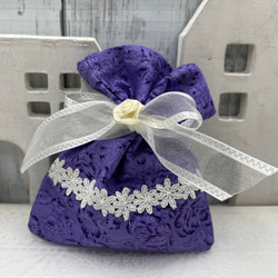 2309-106 ミニストラップサシェ 香り袋 かわいい小花柄⑬ 森の木の実 紫 32d365a40ced1e7da5806703e285ab