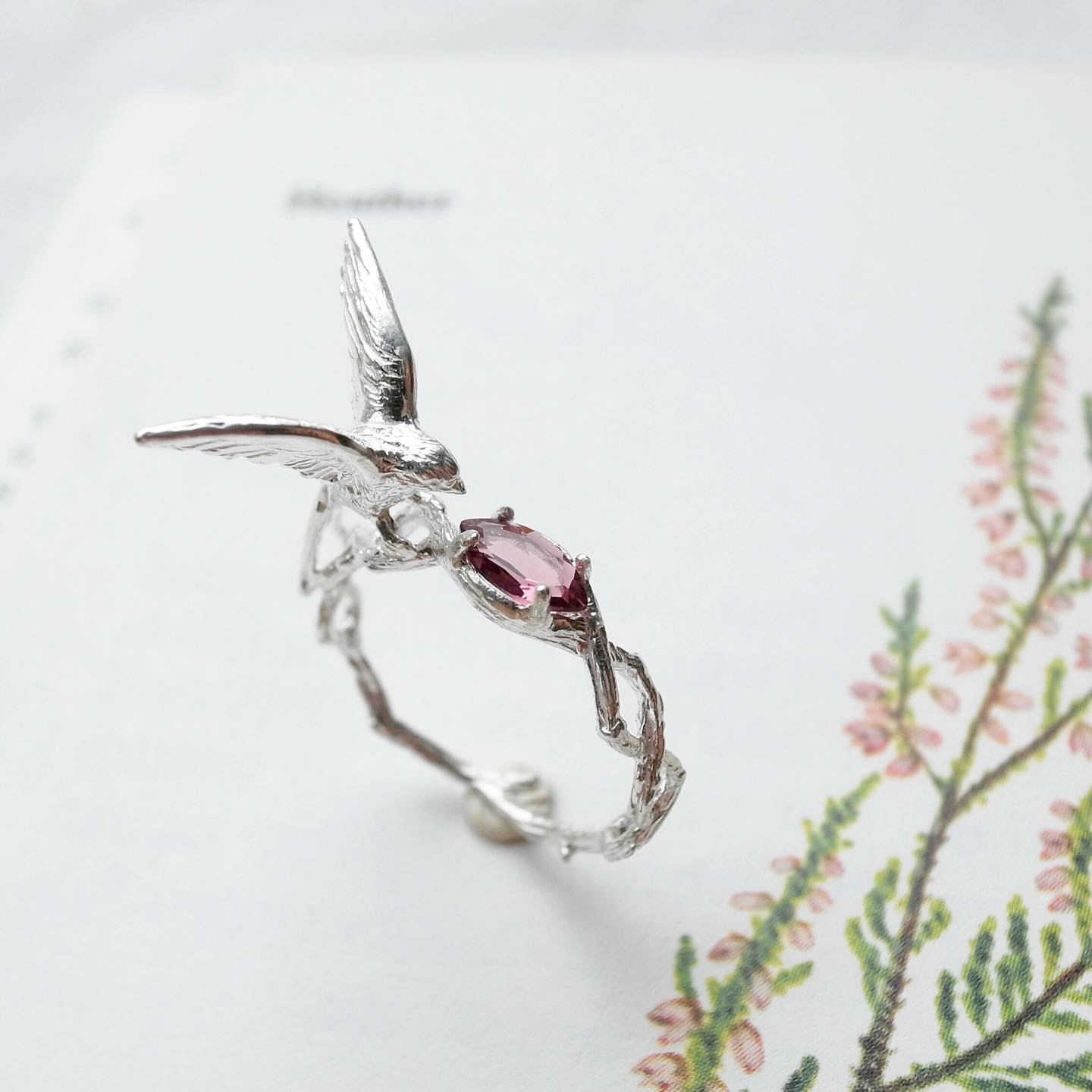 【冬のプレゼント企画開催中】ツバメと小枝のリング(シルバー)（受注制作）