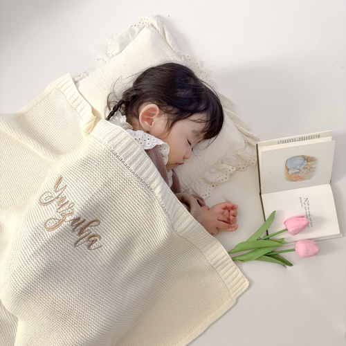11月17日発送】刺繍名入れブランケット 出産祝い オフホワイト