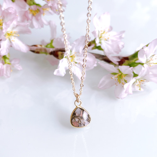 あっちゃん　希少　18K WG 翡翠 ネックレス 薄紫色 あっちゃん様専用 希少 18K WG 翡翠 ネックレス 薄紫色 - メルカリ