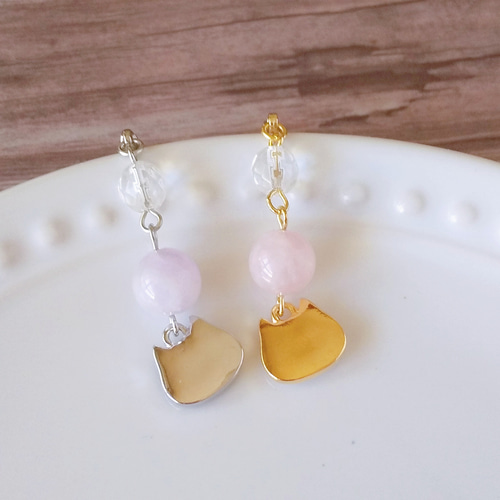 1018　ローズクォーツ×ラベンダーカルセドニー　天然石　お守り　チャーム No,38 御天狐守り 白 キツネのお守り 天然石・ローズクォーツ