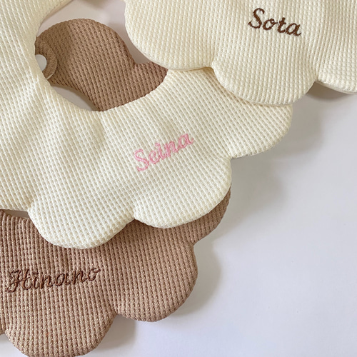 waffle bib⋆* 名入れスタイ 名前入りスタイ 新色登場♡ スタイ