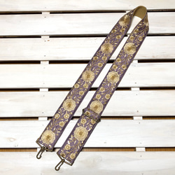 50mm太幅・斜め掛けショルダーストラップ★薄茶色ベルト+くすみ紫のサテン風生地にゴールドグラデの大輪の花刺繍ストラップ 6枚目の画像