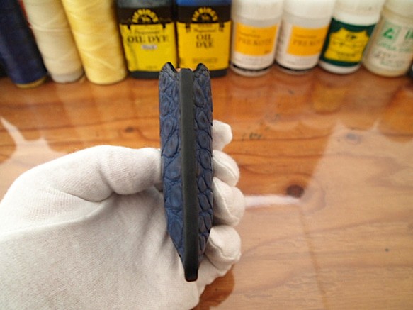 【オーダー】クロコダイル本革を使った手縫いで作るスマートキーケース 5枚目の画像