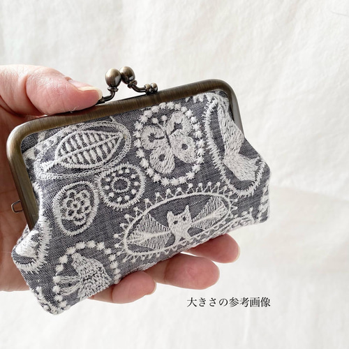 ミナペルホネンを使用して カードポケット二つ付き がま口ミニ