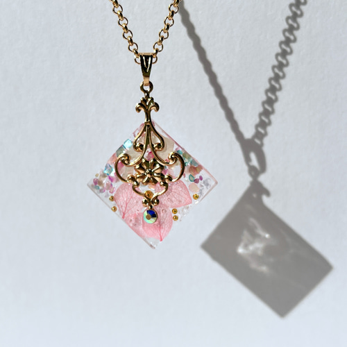 紫陽花アンティークネックレス / レジン / 魔法 / ファンタジー / 桜 
