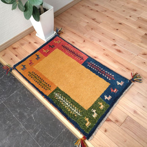 ギャッベ 51x79cm ペルシャ絨毯 手織り ギャベ 玄関マットラグ 絨毯 大特価40％OFF】ペルシャ ギャッベ 玄関マット 76×47cm イエロー 成F-2
