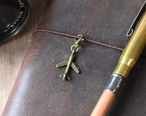 8e017ab102e53fd451af4d20bd38a8