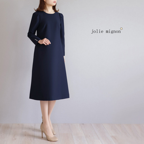 1枚欲しい◎上品ワンピース】スッキリ見える タックショルダー