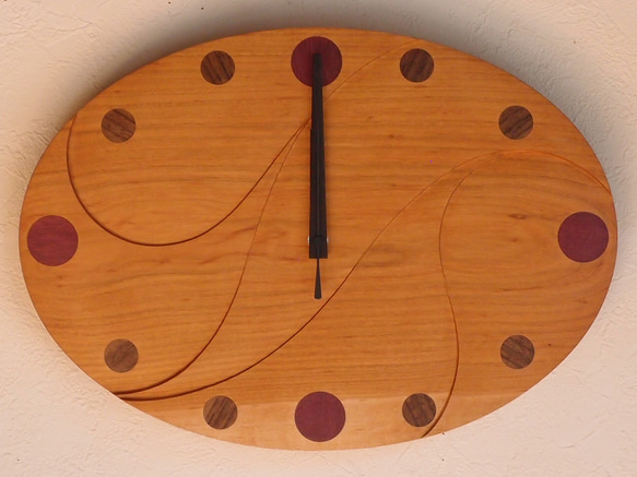 無垢の木の電波掛け時計　さくら　００２０ 紫の木 黒い木 また