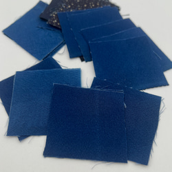 【40枚セット】5cm×5cm/藍染め 絹 シルク 日本製/つまみ細工 パッチワーク/はぎれ 布 着物 生地 5枚目の画像