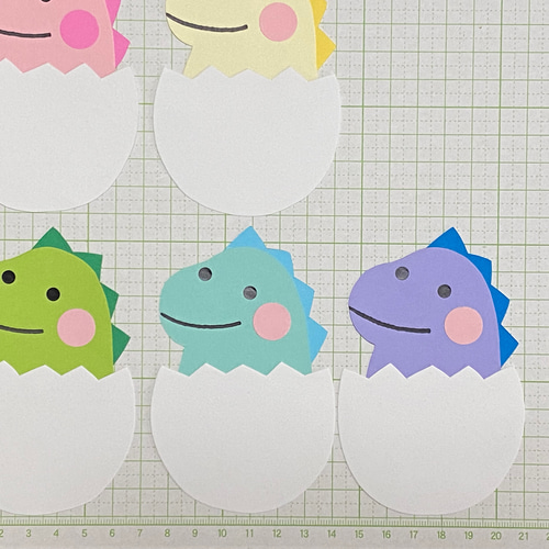 赤ちゃん恐竜 10枚セット 誕生日表 メッセージカード 壁面飾り