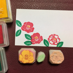 消しゴムはんこ　彼岸花(大) 彼岸花の大き目消しゴムはんこ（持ち手付き） - かめたんの