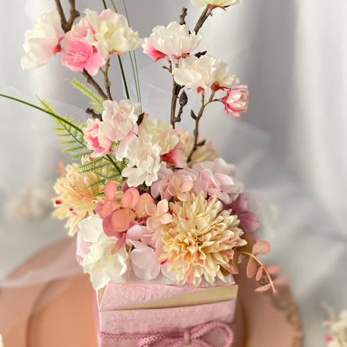 造花アレンジメント 桜子 ウッドBOX＊淡色桜アレンジメント】ギフト 贈り物 桜 八重桜 ピンク