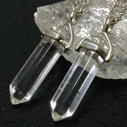 *omamori*　星入り水晶　天然石の煌めきネックレス Amazon | [石輝] 4A天然石 仏ペンダント付き水晶16mm銀彫り五