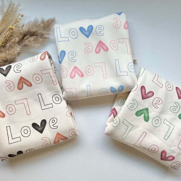 裏起毛ニット生地（Love）3色から選択 韓国生地 生地 manmandoridori