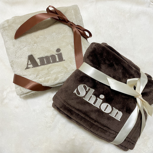 お名前入りブランケット 出産祝い 淡色 名入れ 刺繍ブランケット 刺繍