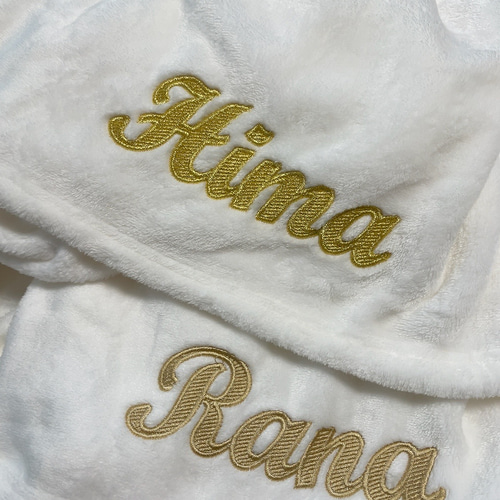 お名前入りブランケット 出産祝い 淡色 名入れ 刺繍ブランケット 刺繍