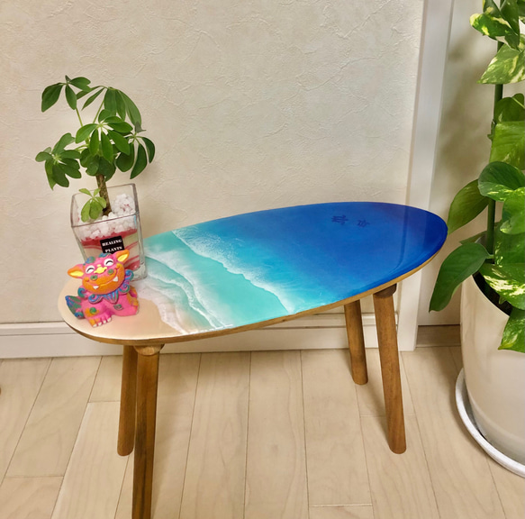 レジンアート海　テーブル　サーフボード型
