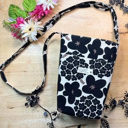 ハンドメイド☆マーガレット刺繍レース刺繍ミニサコッシュ