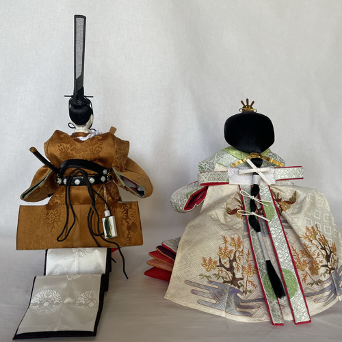 令和記念 〔受注製作〕黄櫨染着用立ち雛 時代は変わっても残していき