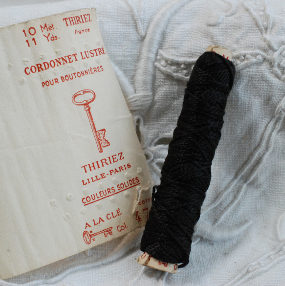 アンティーク  ティリエの紙筒糸巻き #4856濃茶系 2枚目の画像
