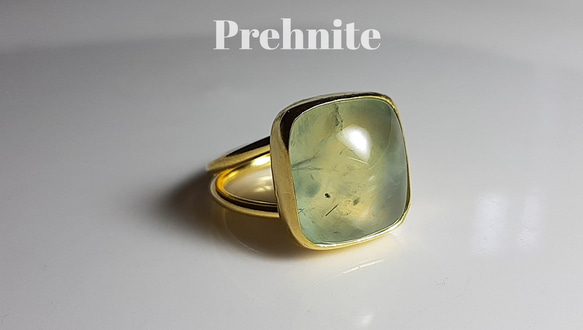 最新作『prehnite』の世界でひとつの天然石リング 2枚目の画像