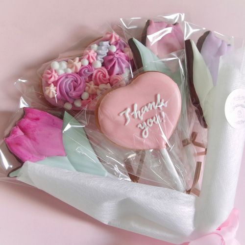 mi…mama様オーダーお菓子ブーケ8点 お菓子ブーケ☆男の子向けおめでとう☆中サイズの通販 by S,na