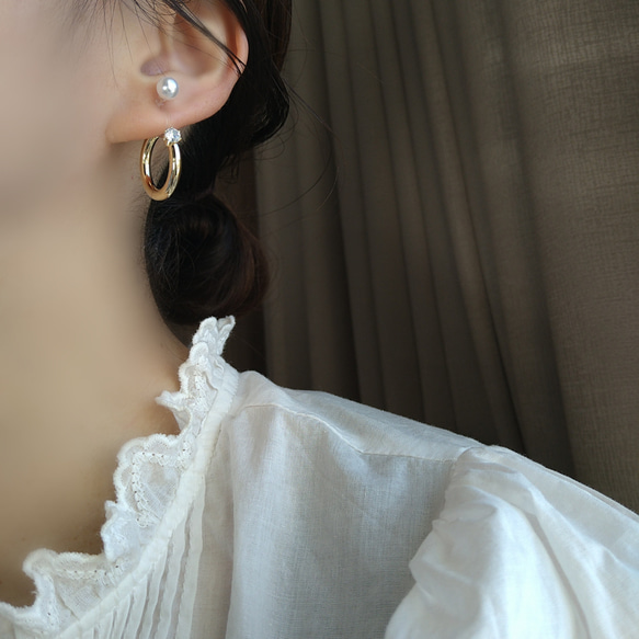 Pearl ＆ bijou hoop earrings パールとビジューのフープイヤリング フープピアス 結婚式お呼ばれ 13枚目の画像