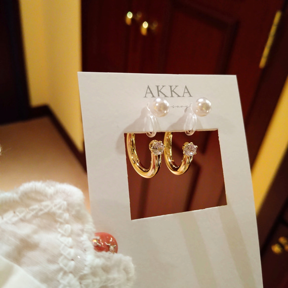 Pearl ＆ bijou hoop earrings パールとビジューのフープイヤリング フープピアス 結婚式お呼ばれ 1枚目の画像