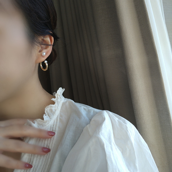 Pearl ＆ bijou hoop earrings パールとビジューのフープイヤリング フープピアス 結婚式お呼ばれ 7枚目の画像