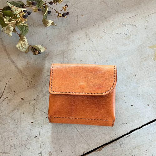 手縫い二つ折り革財布】シボ革ナチュラルテイスト・開くとカラフル