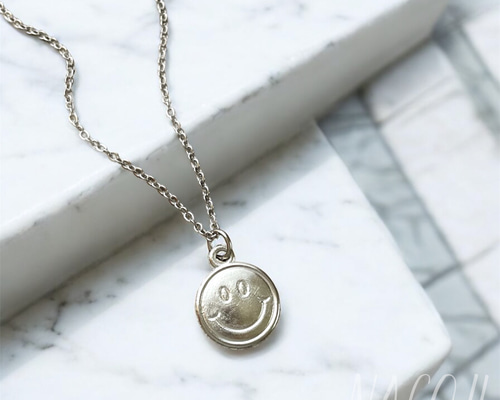 Smile!ネックレス にっこりマーク♪シンプルなシルバーカラー