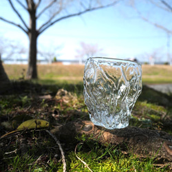 Shaved Glass ガラス　変形グラス　韓国インテリア 2枚目の画像