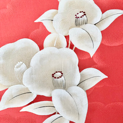 着物のファブリックパネル　鮮やかピンクに咲くレトロ椿　(３枚セット)サスティナブル  着物リメイク　インテリア 5枚目の画像