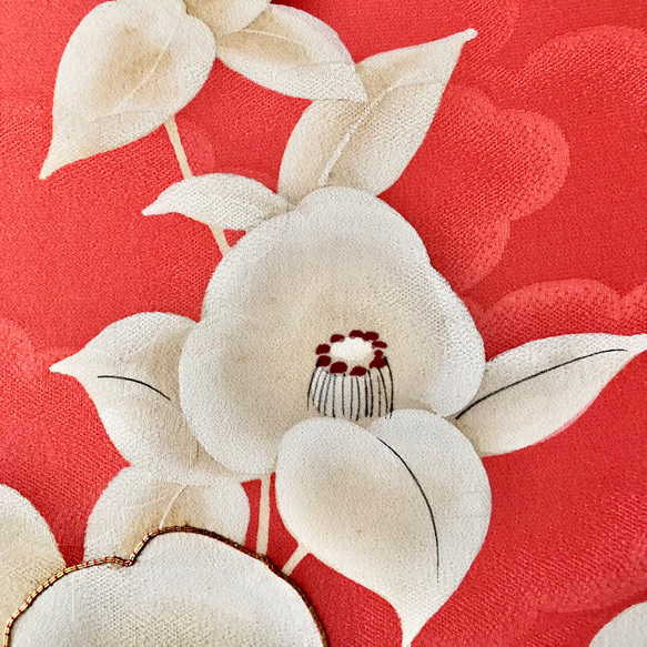 着物のファブリックパネル　鮮やかピンクに咲くレトロ椿　(３枚セット)サスティナブル  着物リメイク　インテリア 9枚目の画像